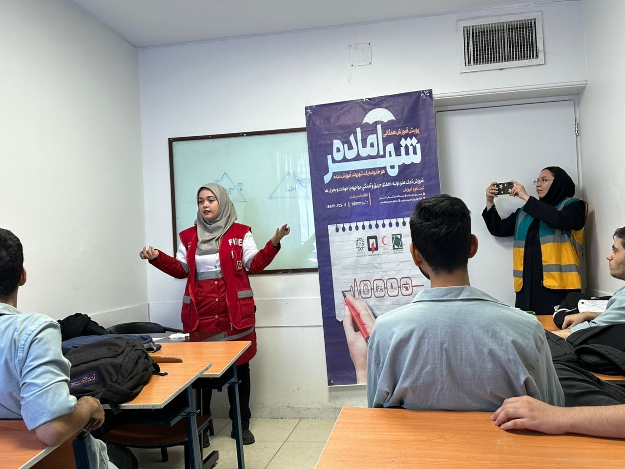 هنرستان کار و اندیشه میزبان پویش شهر آماده