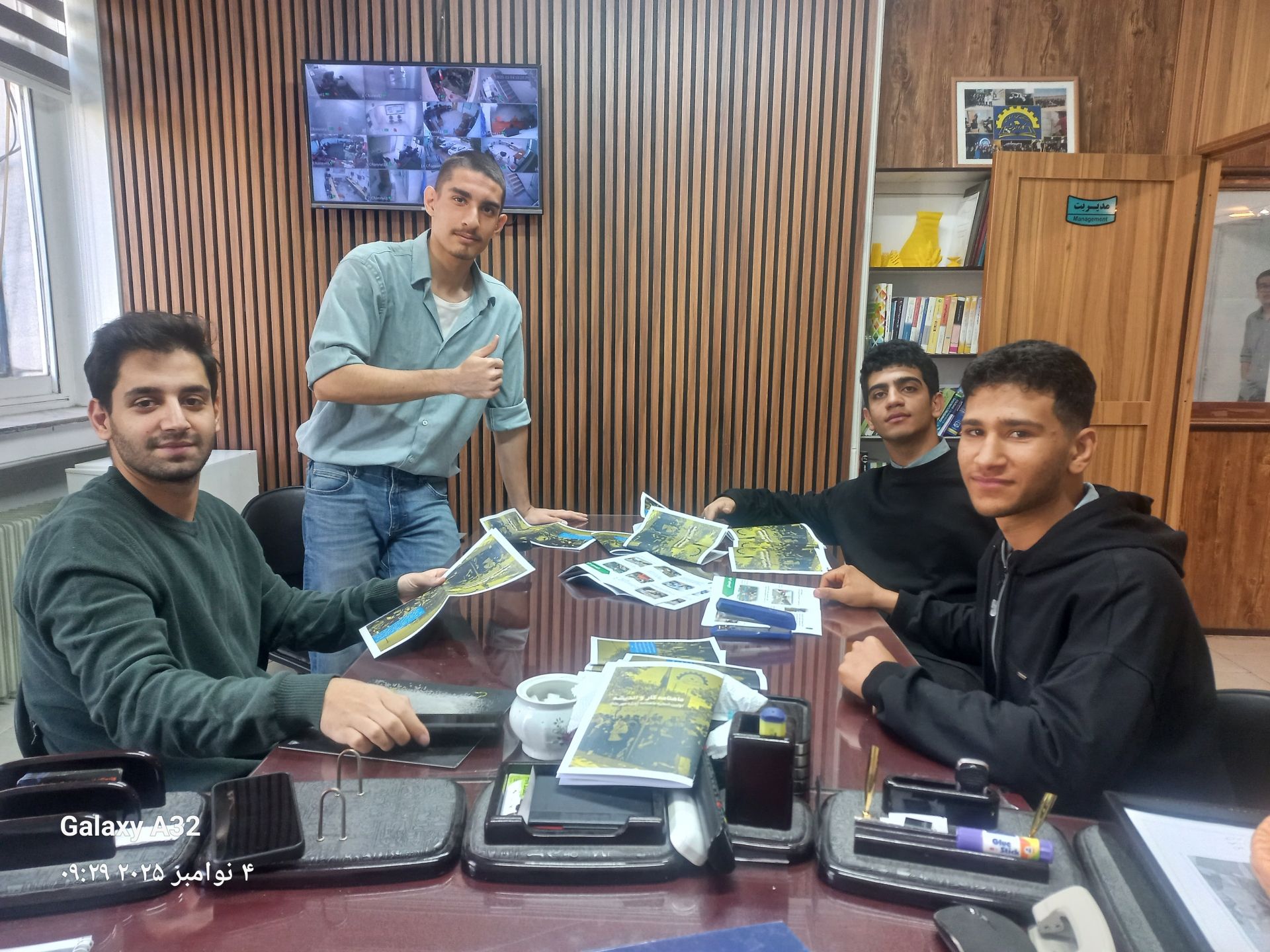 انتشار ماهنامه کار و اندیشه